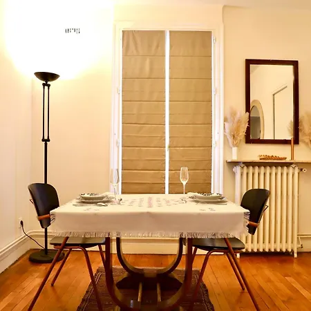 Apartment Houjra