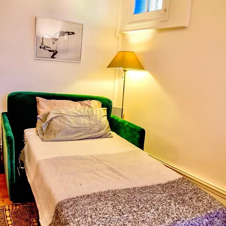 Apartment Houjra
